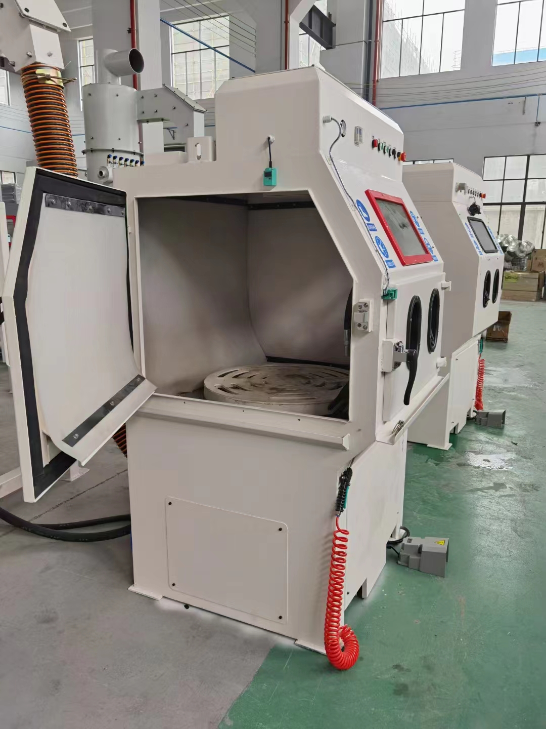 银川移动式抛丸机的工作原理?